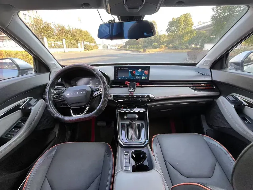 2020 BaoJun RS-3 1.5L 105HP L4 CVT,autocango,china used car exporter,china ev exporter,chinese used car exporter,chinese used ev exporter