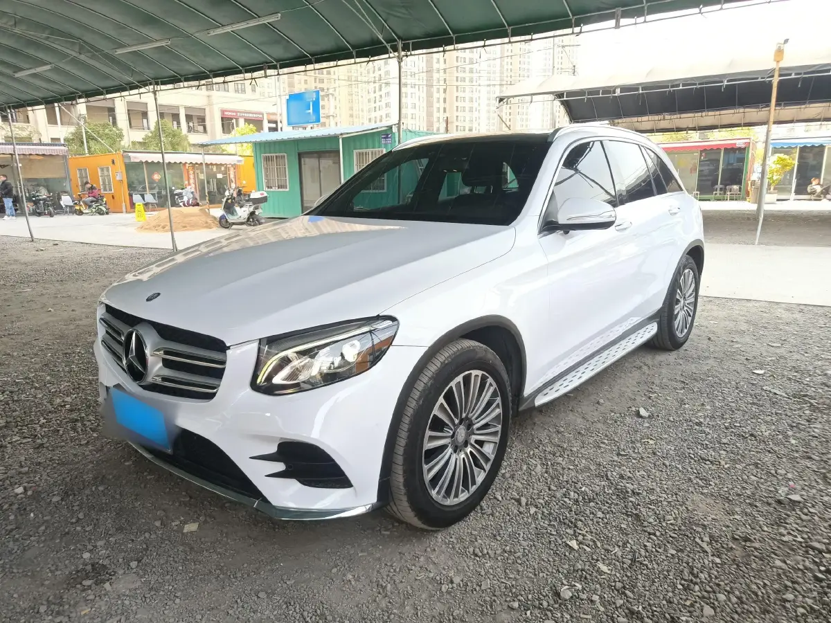 2017 Mercedes-Benz GLC Class 2.0T 184HP L4 9AT