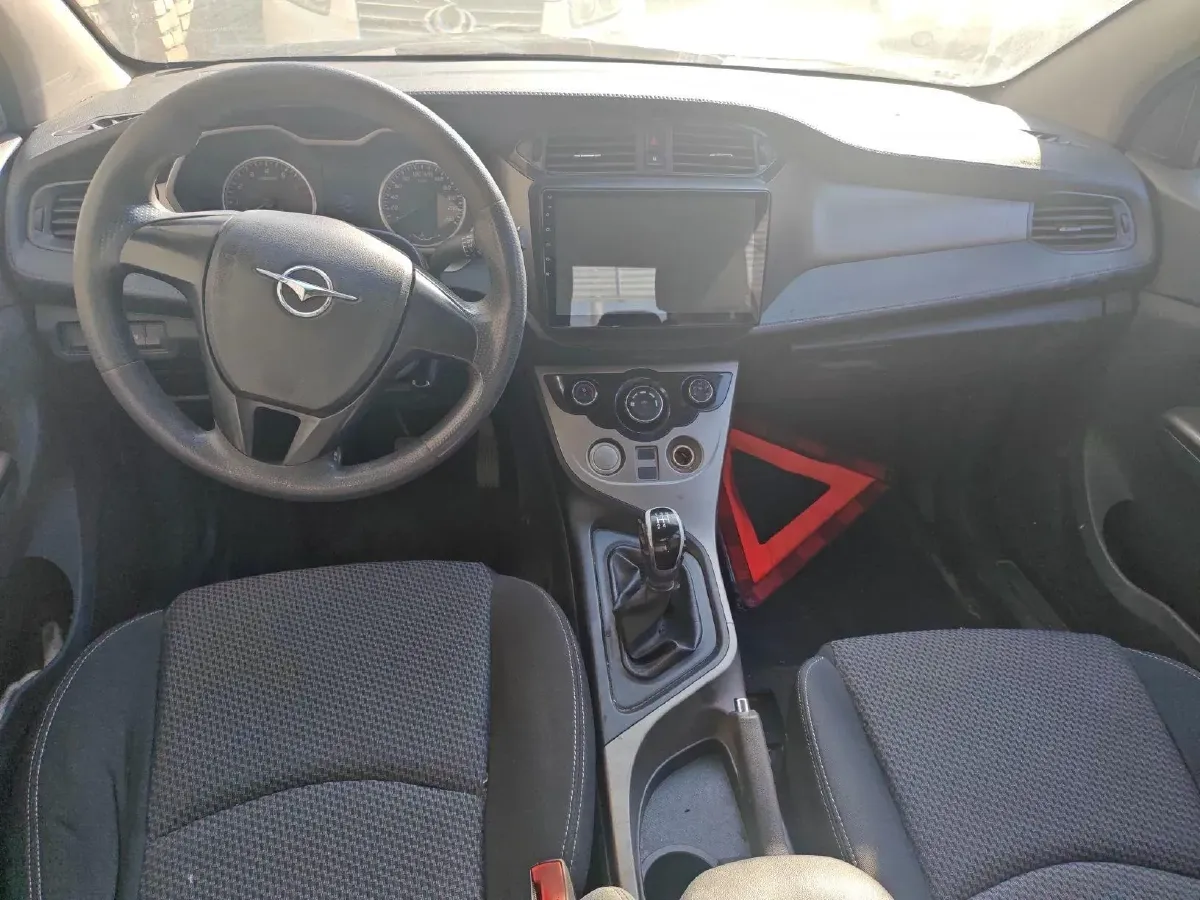 2016 HaiMa M3 1.5L 112HP L4 5MT,autocango,china used car exporter,china ev exporter,chinese used car exporter,chinese used ev exporter