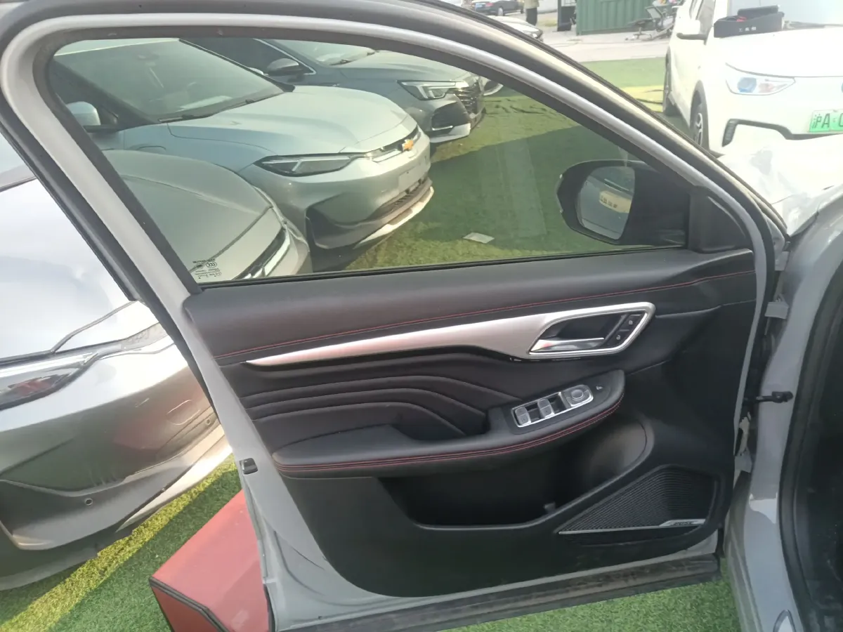 2021 Rising Auto MARVEL R 2AT BEV 69.9KWH,autocango,china used car exporter,china ev exporter,chinese used car exporter,chinese used ev exporter