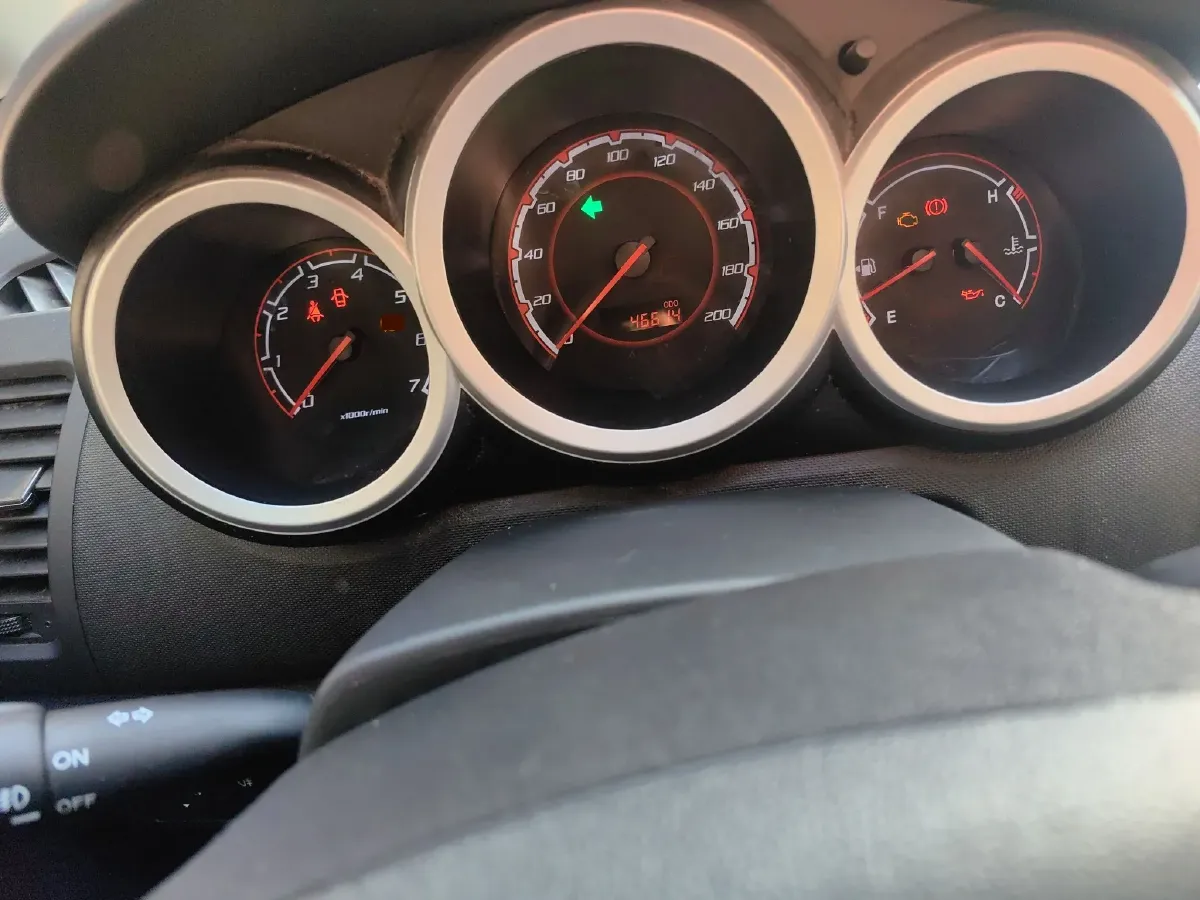 2014 ChangAn CX20 1.4L 101HP L4 5MT,autocango,china used car exporter,china ev exporter,chinese used car exporter,chinese used ev exporter