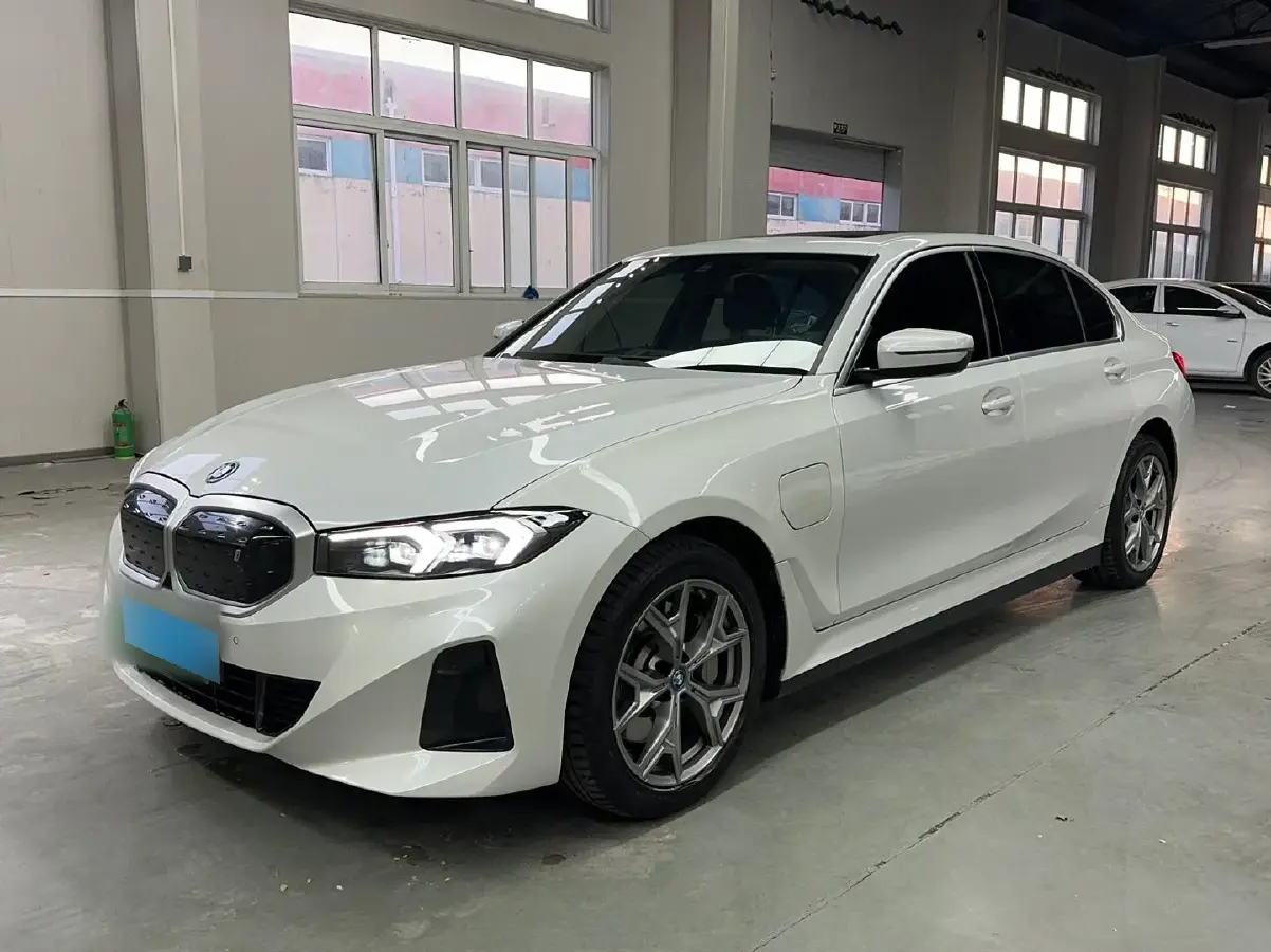 2022 BMW i3 BEV 70KWH