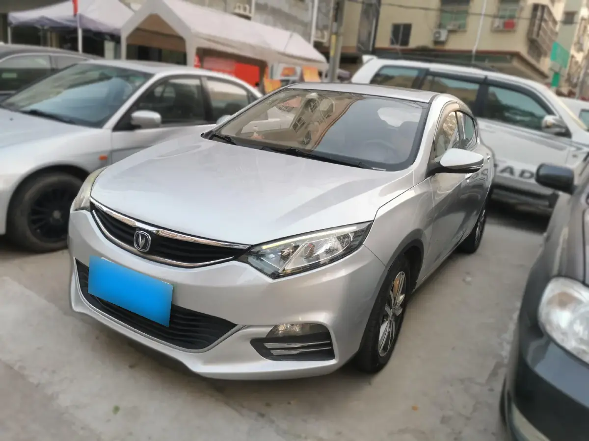 2015 ChangAn Eado XT 1.6L 125HP L4 5MT