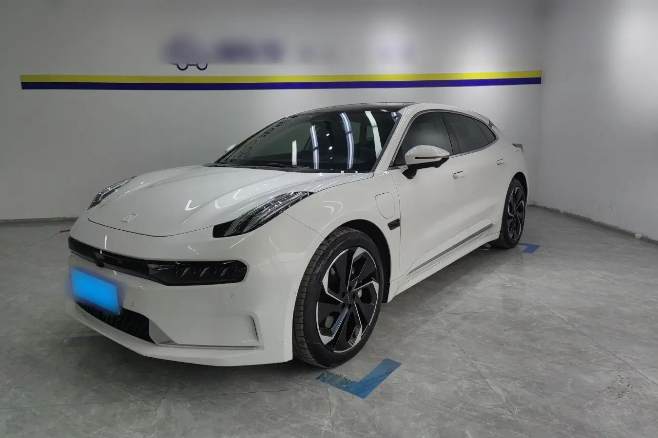 2022 Zeekr 001 BEV 100KWH