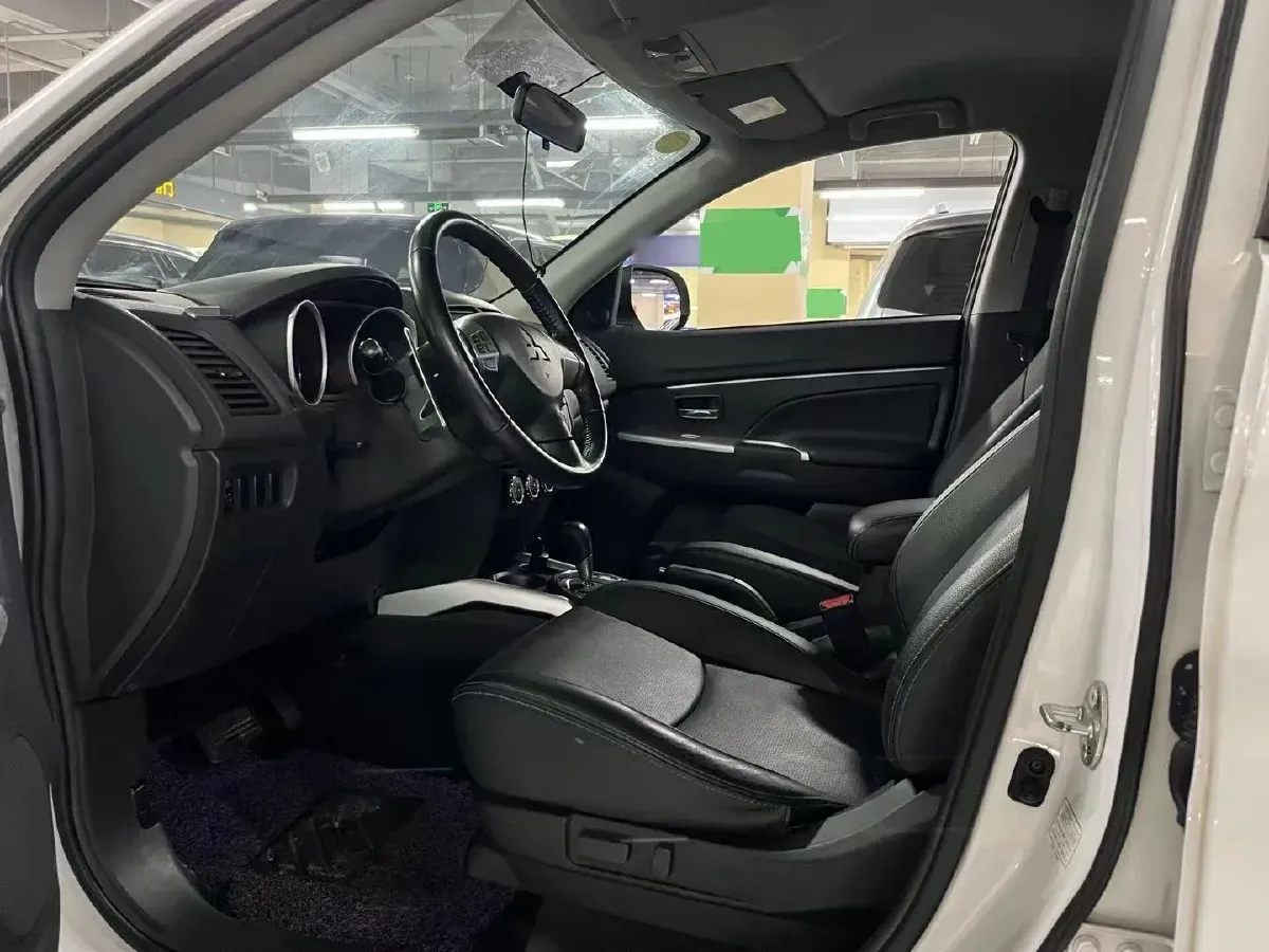 2013 Mitsubishi ASX 2.0L 167HP L4 CVT,autocango,china used car exporter,china ev exporter,chinese used car exporter,chinese used ev exporter