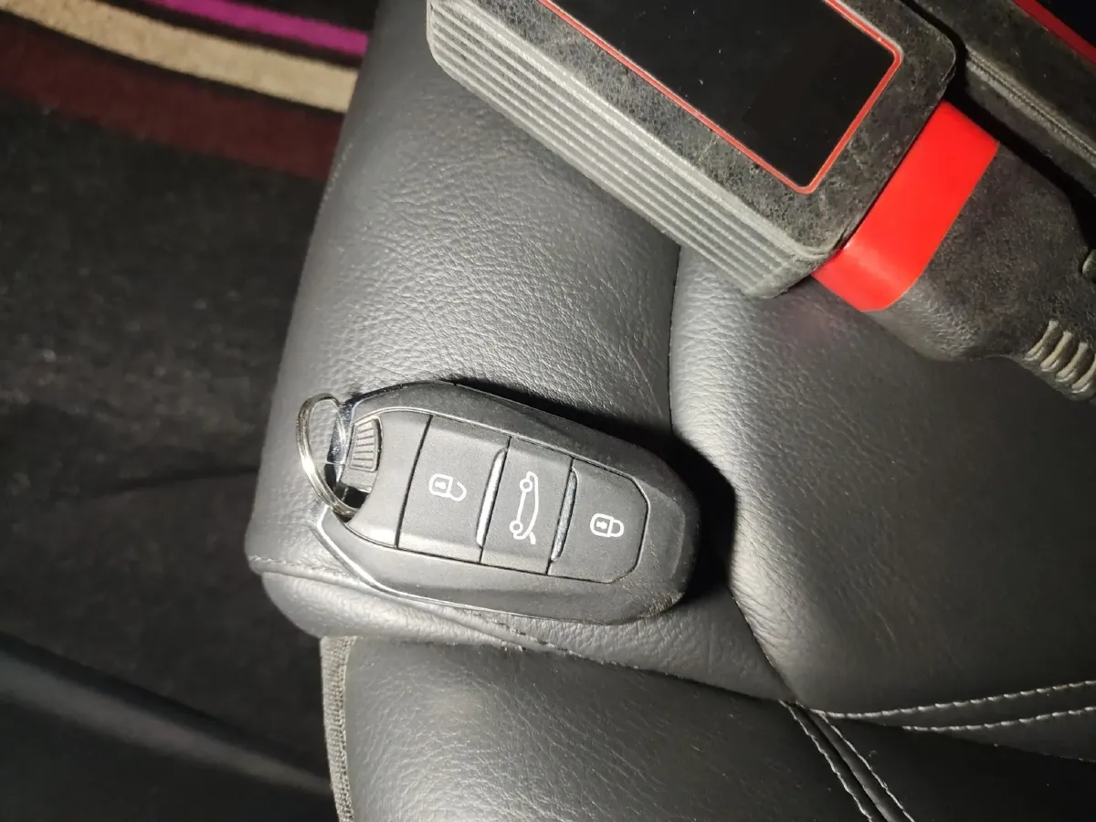 2016 DS 6 1.6T 167HP L4 6AT,autocango,china used car exporter,china ev exporter,chinese used car exporter,chinese used ev exporter