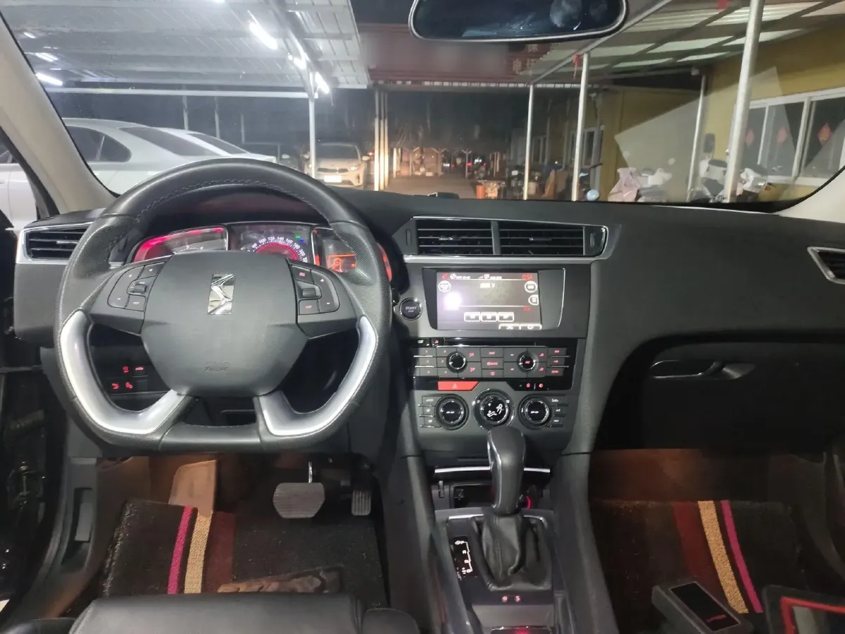 2016 DS 6 1.6T 167HP L4 6AT,autocango,china used car exporter,china ev exporter,chinese used car exporter,chinese used ev exporter