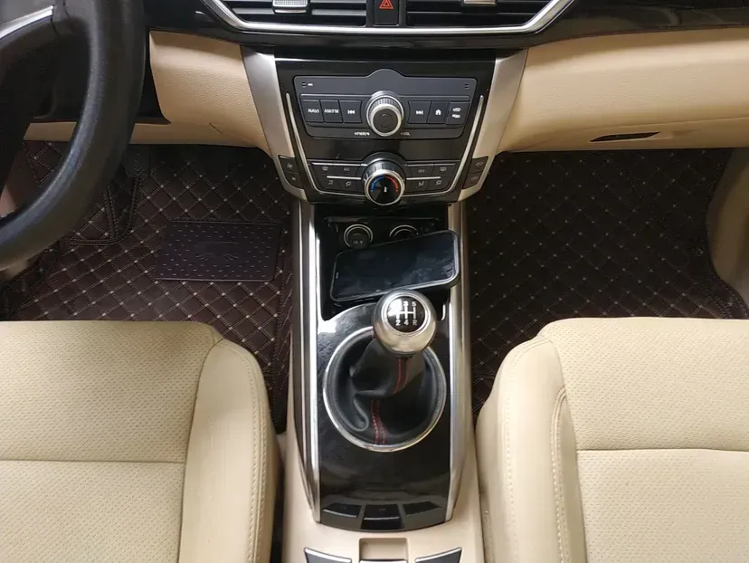 2017 Zotye Damy X5 1.6L 116HP L4 5MT,autocango,china used car exporter,china ev exporter,chinese used car exporter,chinese used ev exporter