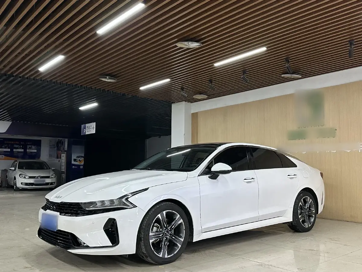 2021 Kia K5 1.5T 170HP L4 7DCT