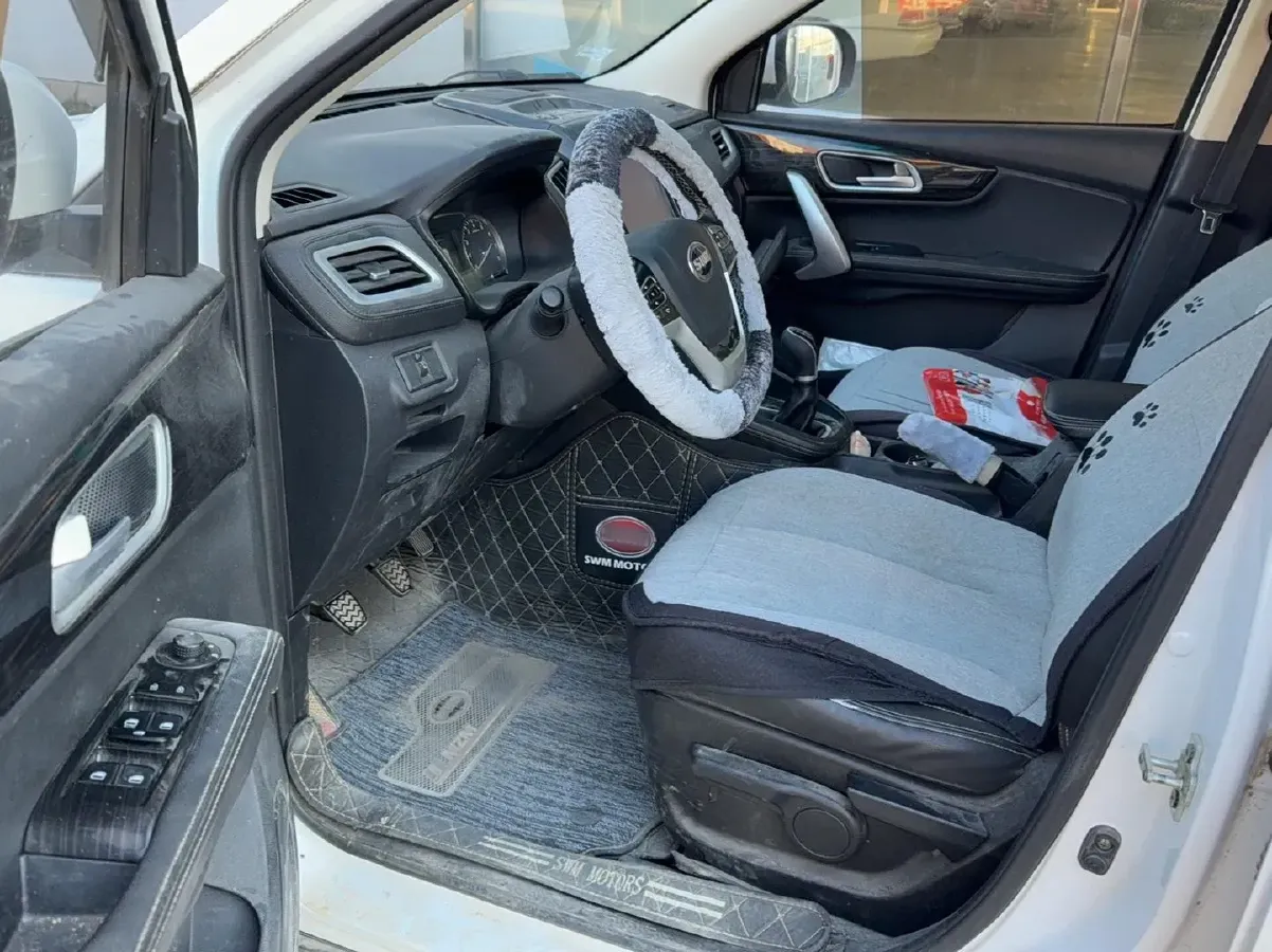 2016 SWM X7 1.8L 137HP L4 5MT,autocango,china used car exporter,china ev exporter,chinese used car exporter,chinese used ev exporter