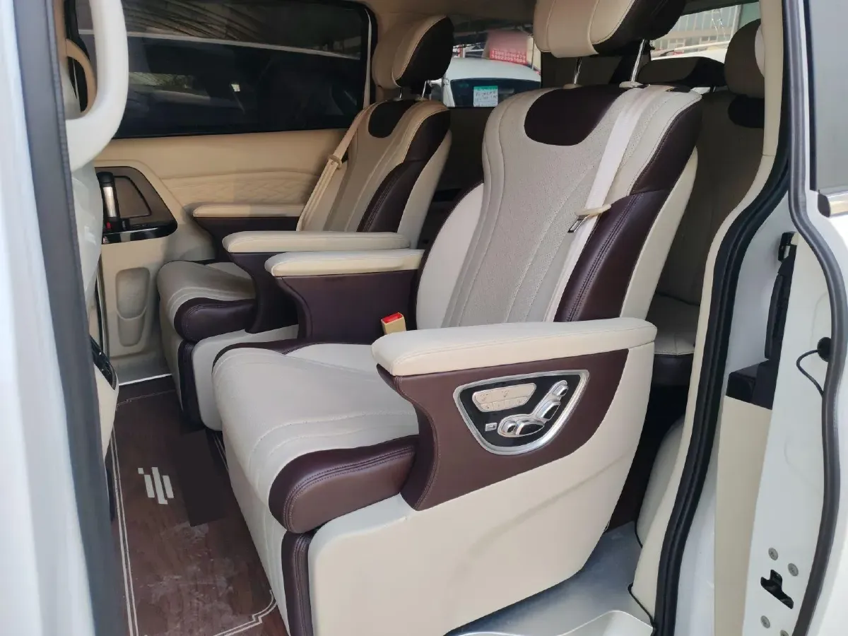 2022 ChangAn Oshan Cosmos 1.5T 178HP L4 7DCT,autocango,china used car exporter,china ev exporter,chinese used car exporter,chinese used ev exporter