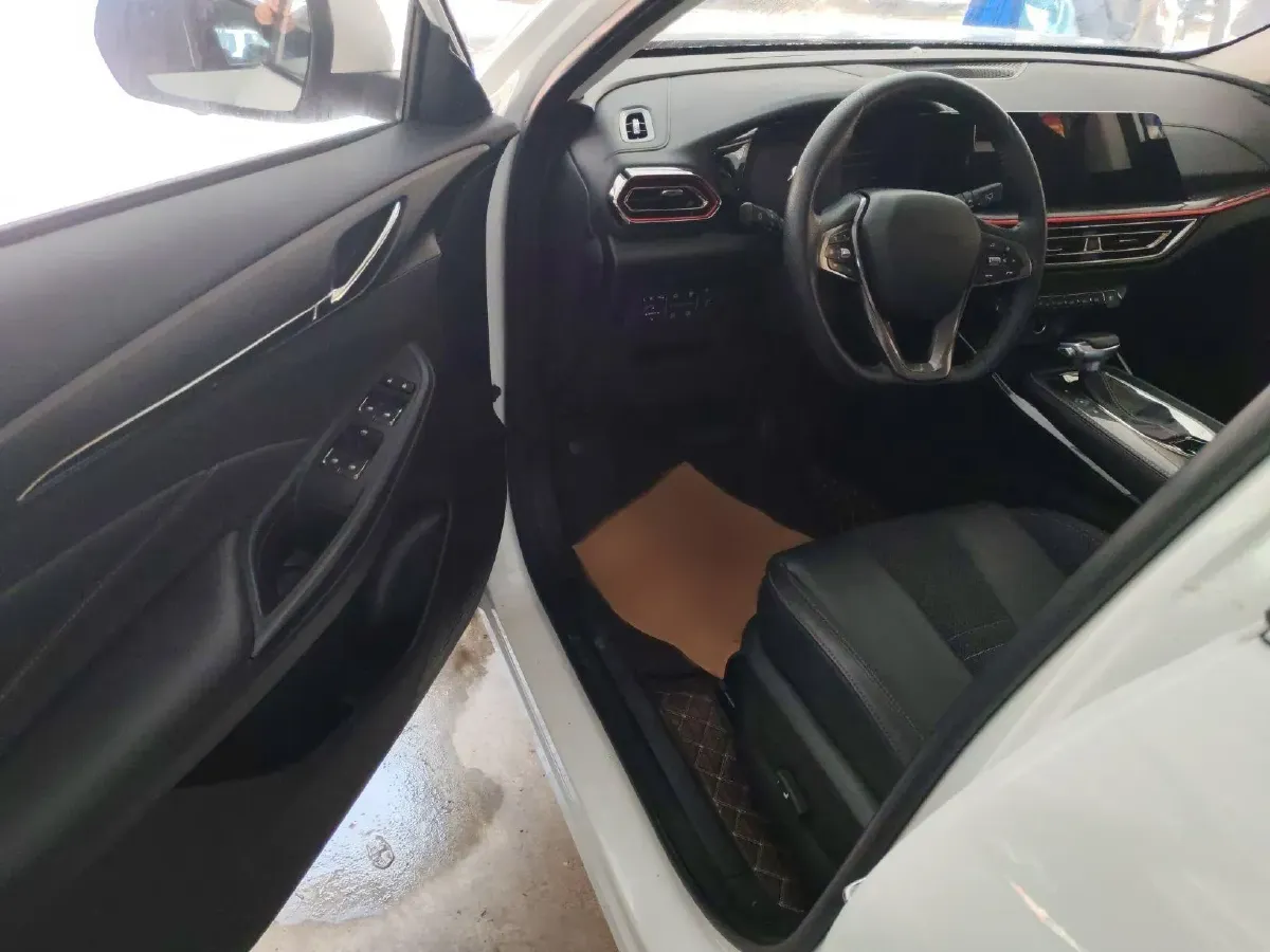 2021 ChangAn Oshan X5 1.5T 180HP L4 7DCT,autocango,china used car exporter,china ev exporter,chinese used car exporter,chinese used ev exporter