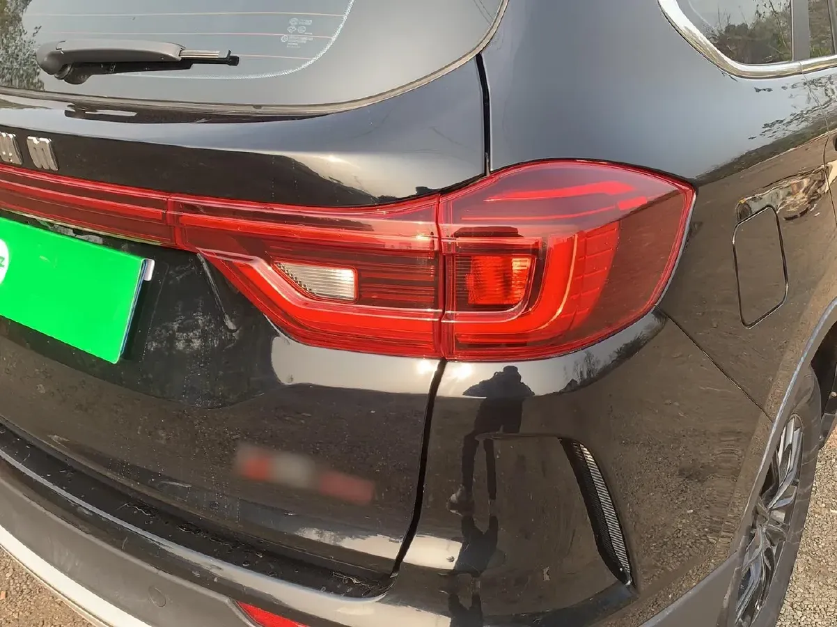 2021 SWM G05 2.0L 143HP L4 5MT,autocango,china used car exporter,china ev exporter,chinese used car exporter,chinese used ev exporter