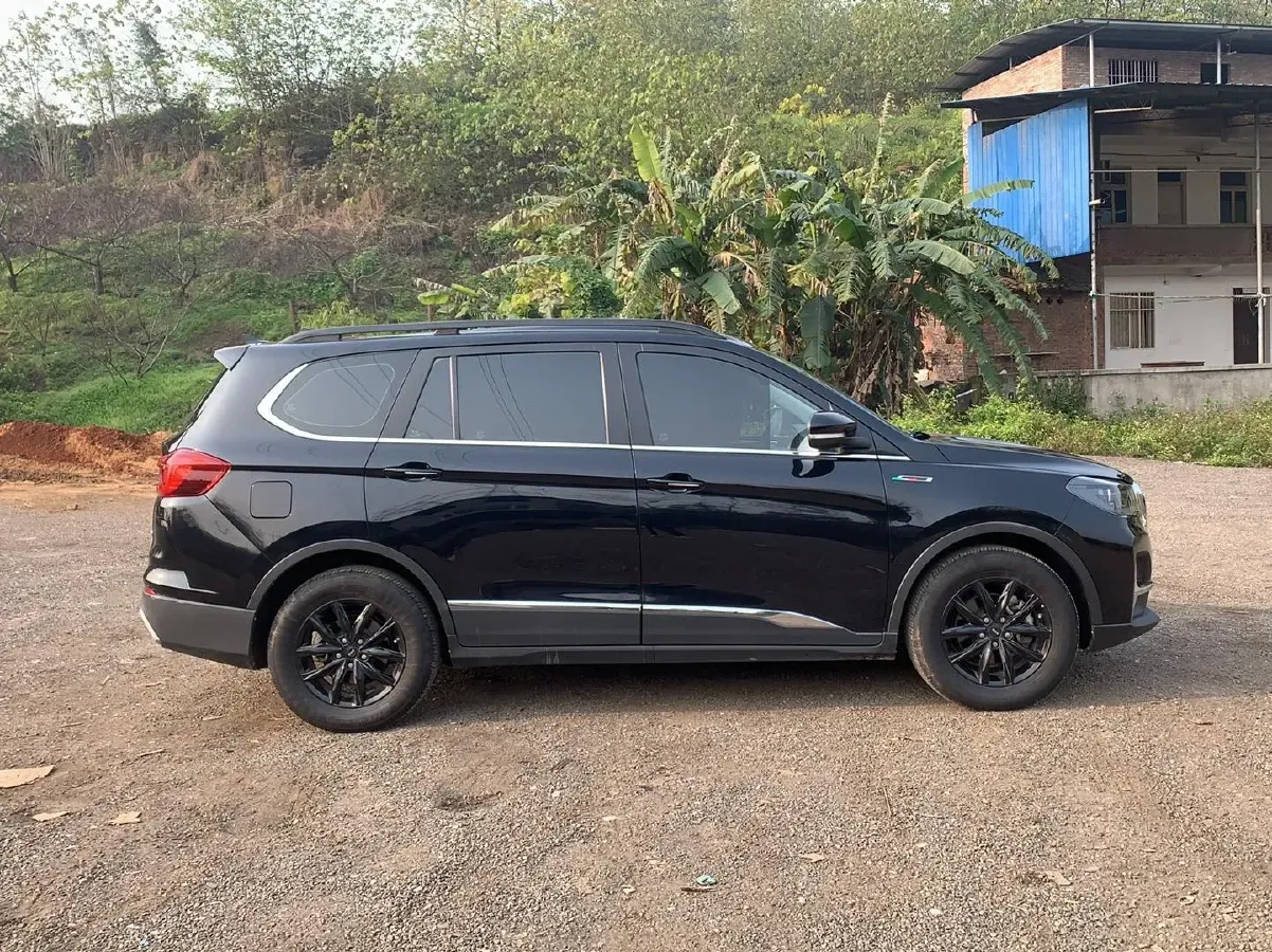 2021 SWM G05 2.0L 143HP L4 5MT,autocango,china used car exporter,china ev exporter,chinese used car exporter,chinese used ev exporter