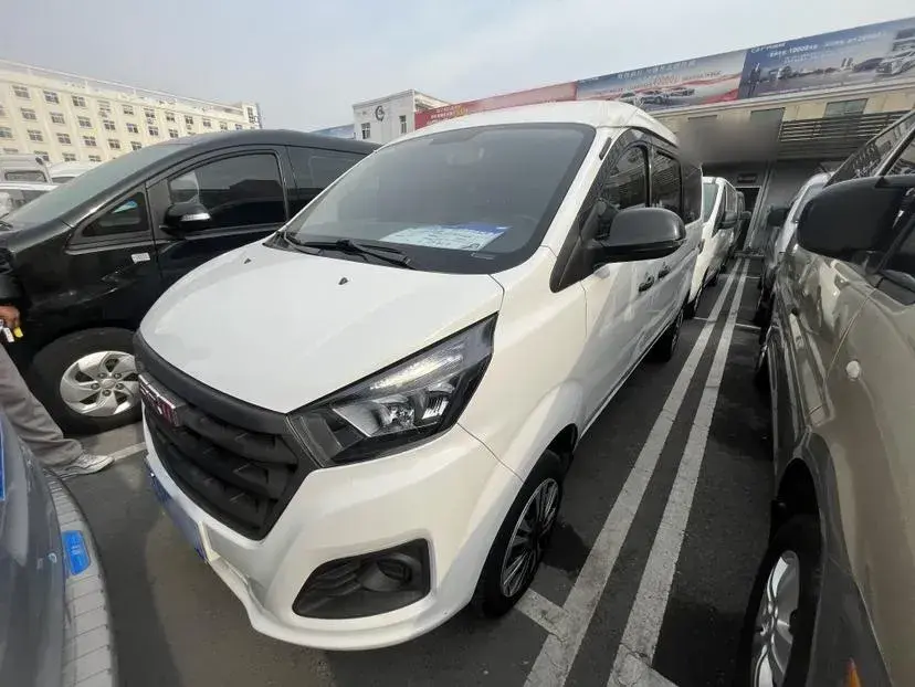 2023 JinBei Golden Sea Lion M Classic 1.5L 112HP L4 5MT