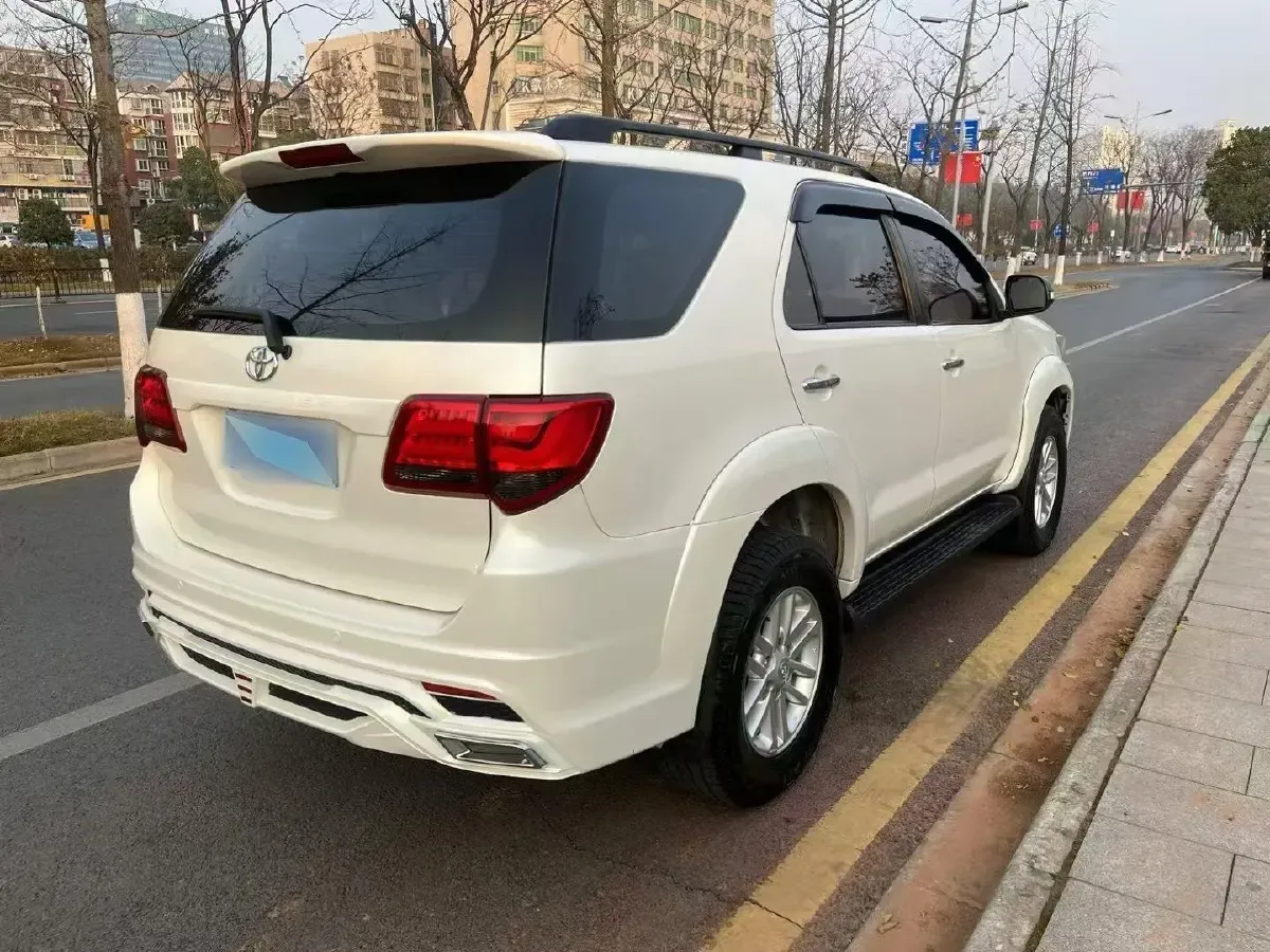 2016 Toyota Fortuner 2.7L 163HP L4 6AT,autocango,china used car exporter,china ev exporter,chinese used car exporter,chinese used ev exporter