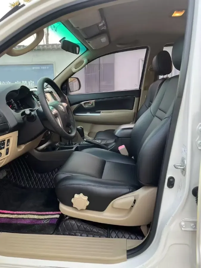 2016 Toyota Fortuner 2.7L 163HP L4 6AT,autocango,china used car exporter,china ev exporter,chinese used car exporter,chinese used ev exporter