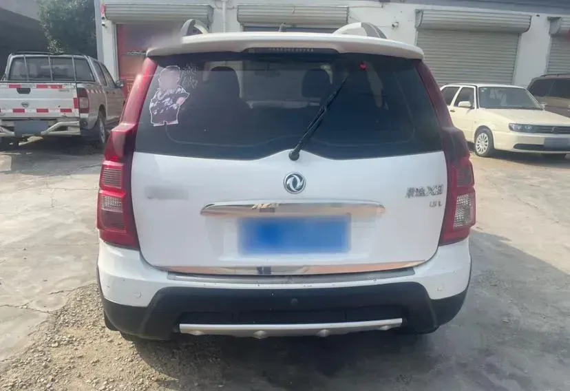 2015 DongFeng Forthing Joyear X3 1.5L 120HP L4 5MT,autocango,china used car exporter,china ev exporter,chinese used car exporter,chinese used ev exporter