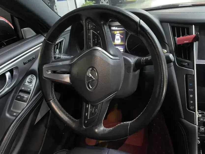 2019 Infiniti Q60 2.0T 211HP L4 7AT,autocango,china used car exporter,china ev exporter,chinese used car exporter,chinese used ev exporter