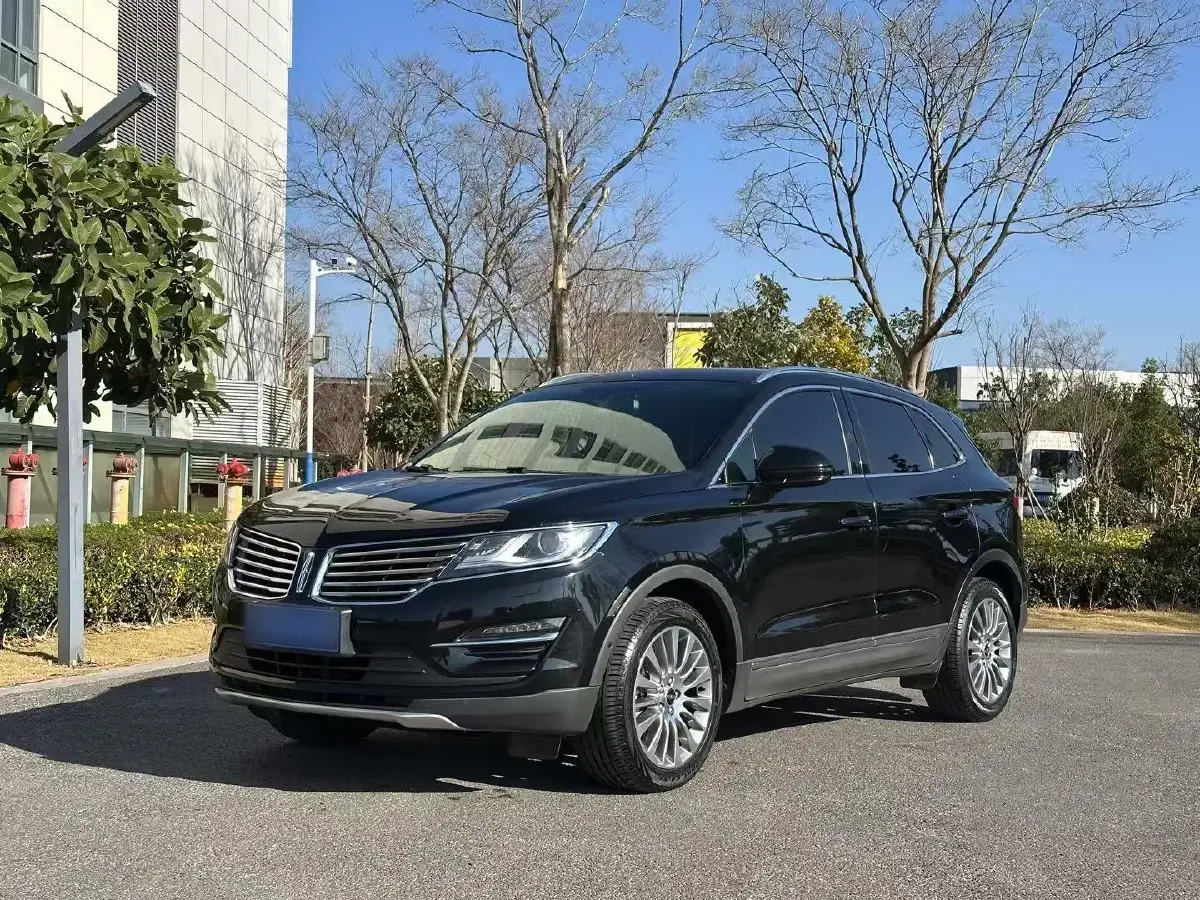 2016 Lincoln MKC 2.0T 203HP L4 6AT
