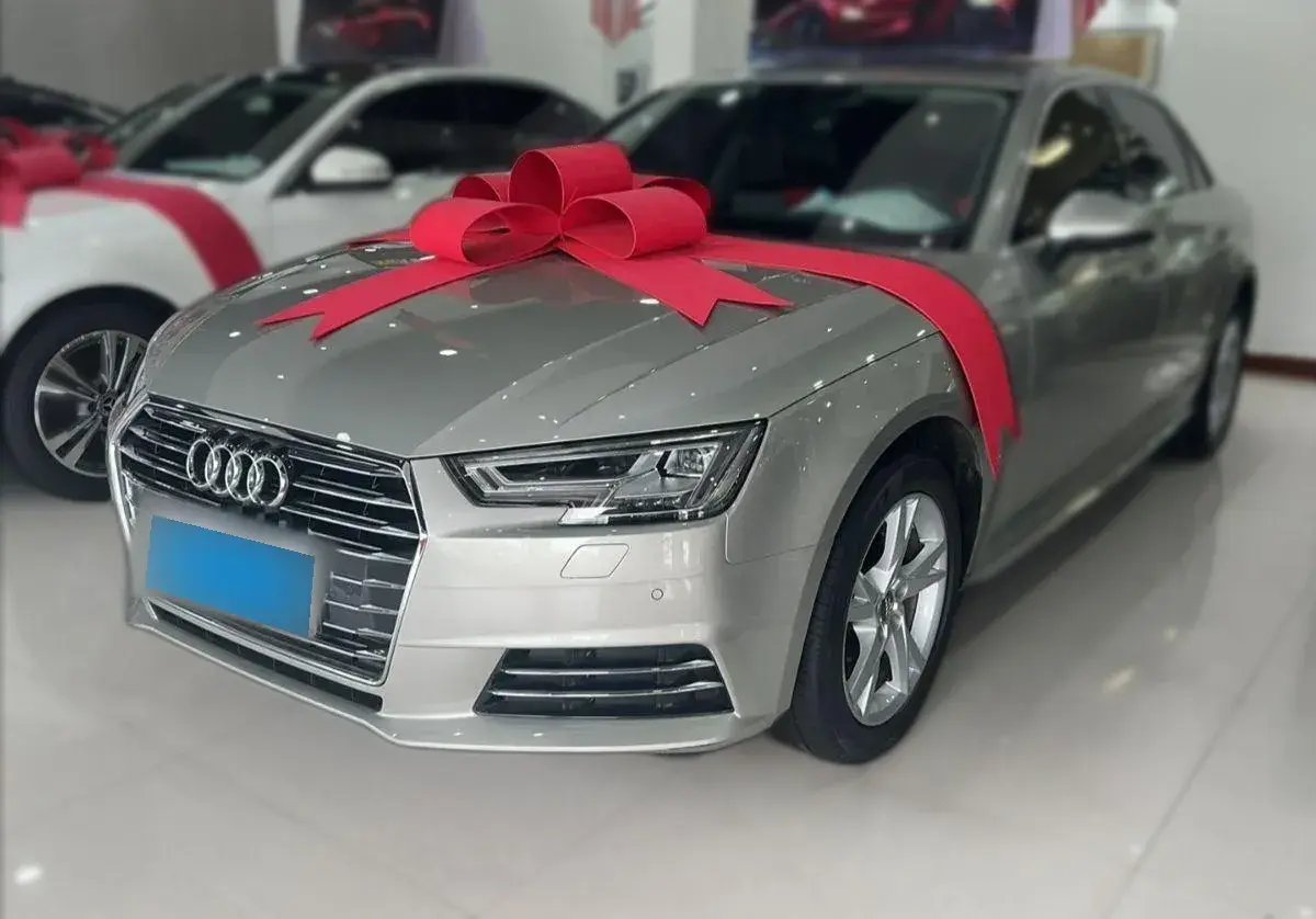2018 Audi A4L 2.0T 190HP L4 7DCT