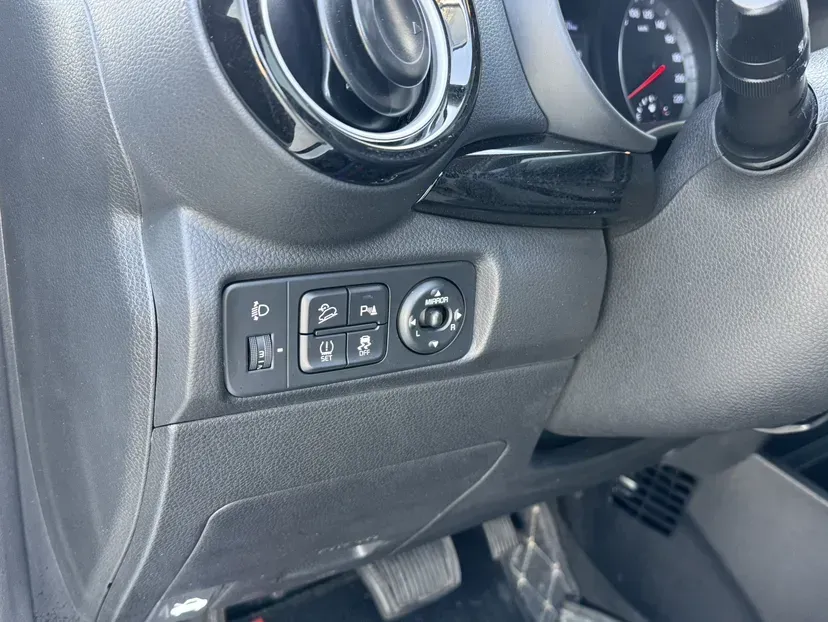 2021 Kia KX1 1.4L 100HP L4 CVT,autocango,china used car exporter,china ev exporter,chinese used car exporter,chinese used ev exporter