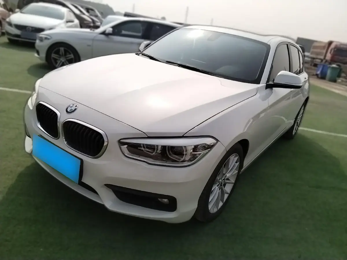 2015 BMW 1 Series 1.6T 177HP L4 8AT