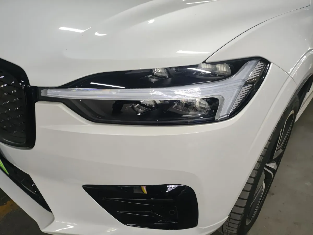 2021 Volvo XC60 PHEV 2.0T 303HP L4 8AT PHEV 11.6KWH,autocango,china used car exporter,china ev exporter,chinese used car exporter,chinese used ev exporter