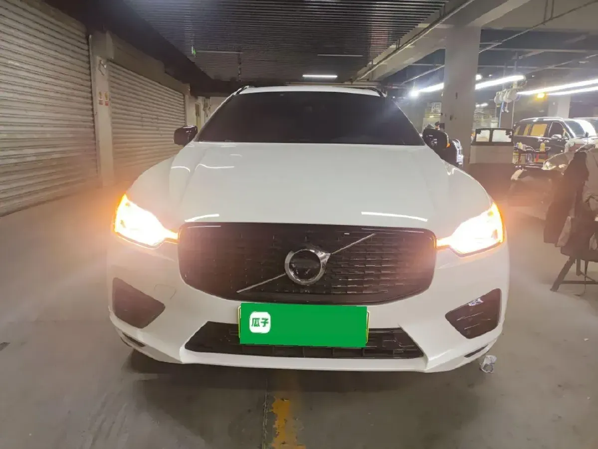 2021 Volvo XC60 PHEV 2.0T 303HP L4 8AT PHEV 11.6KWH,autocango,china used car exporter,china ev exporter,chinese used car exporter,chinese used ev exporter
