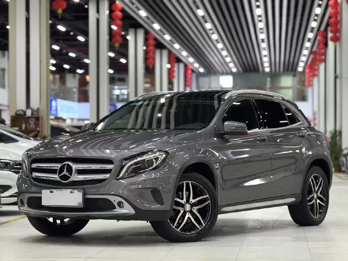 2017 Mercedes-Benz GLA Class 2.0T 184HP L4 7DCT