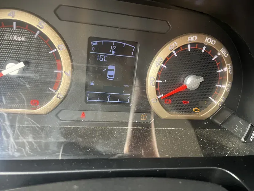 2021 DongFeng Forthing LingZhi 2.0L 133HP L4 6MT,autocango,china used car exporter,china ev exporter,chinese used car exporter,chinese used ev exporter