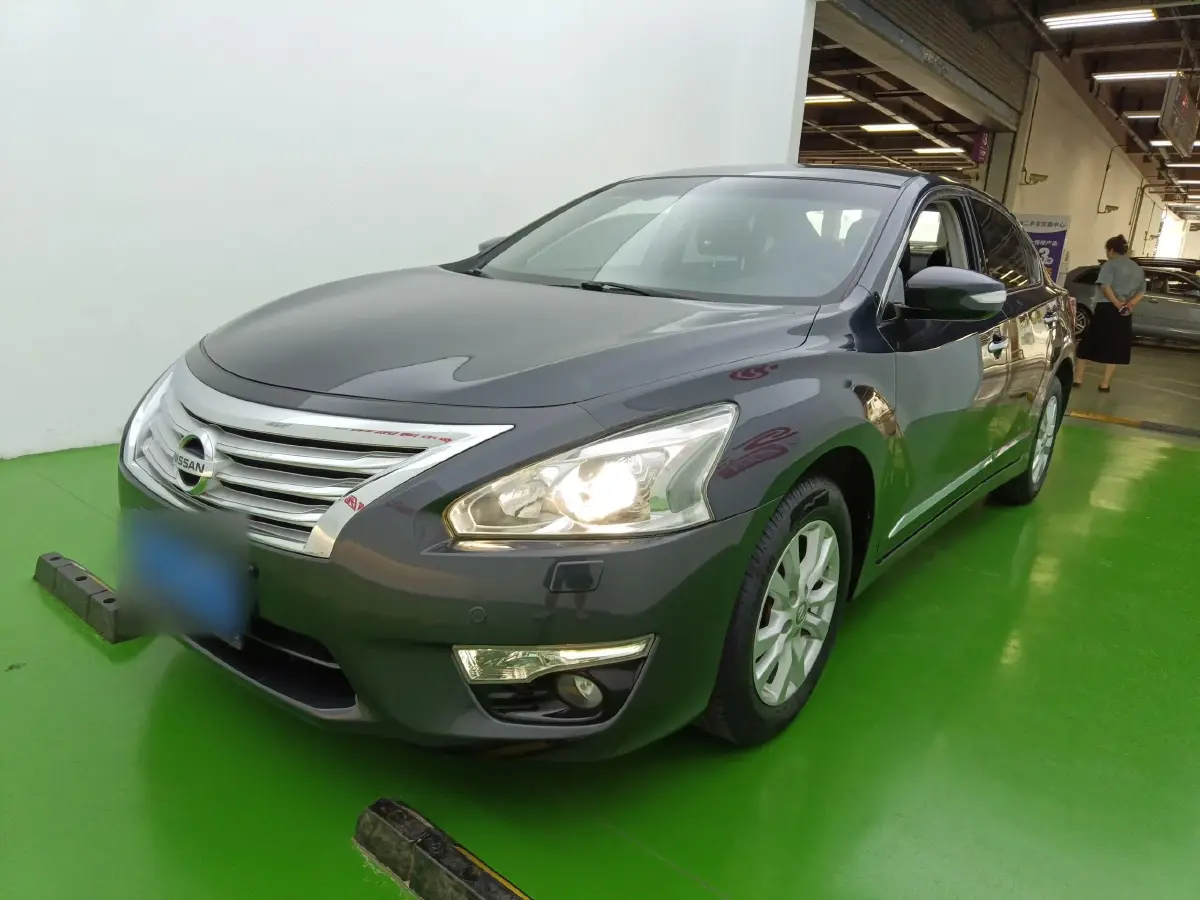 2013 Nissan Teana 2.5L 186HP L4 CVT
