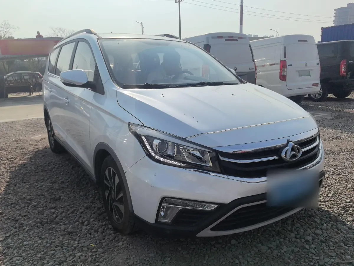 2017 ChangAn Oshan A800 1.5T 156HP L4 6MT,autocango,china used car exporter,china ev exporter,chinese used car exporter,chinese used ev exporter