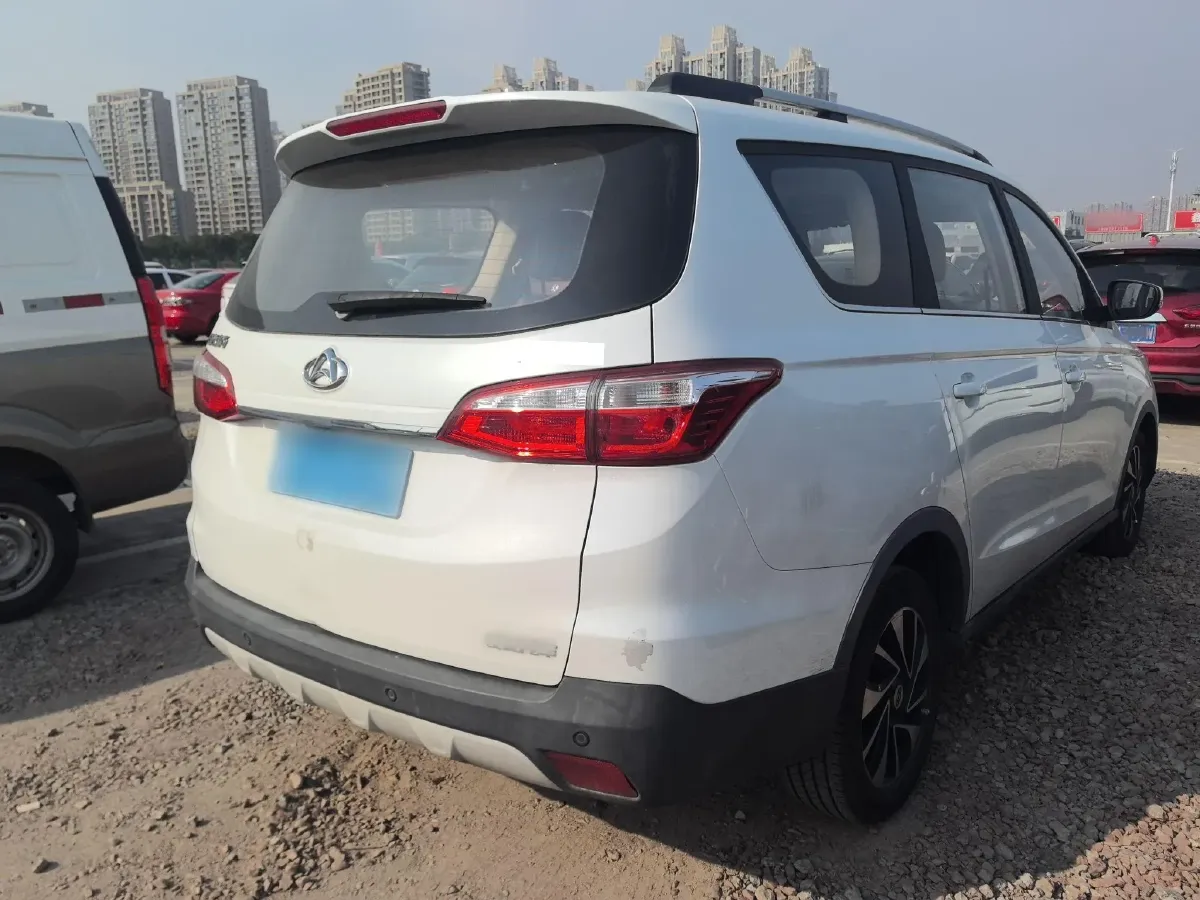 2017 ChangAn Oshan A800 1.5T 156HP L4 6MT,autocango,china used car exporter,china ev exporter,chinese used car exporter,chinese used ev exporter