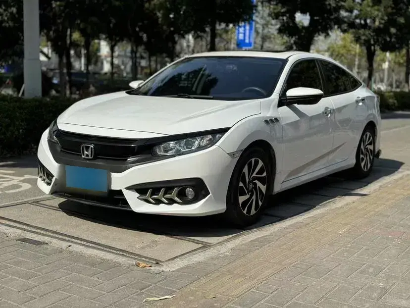 2016 Honda Civic 1.5T 177HP L4 6MT