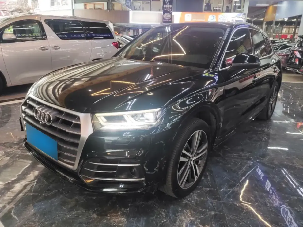 2018 Audi Q5L 2.0T 252HP L4 7DCT