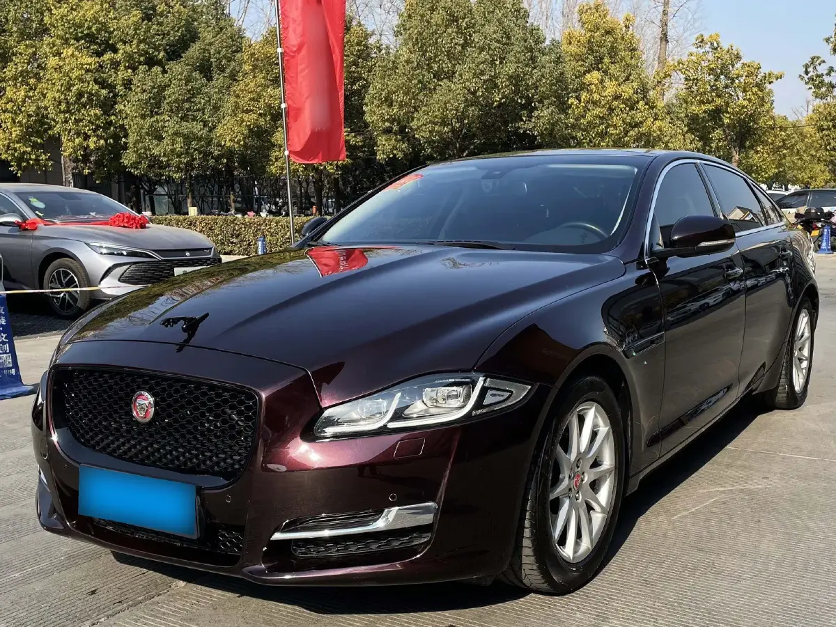 2016 Jaguar XJ 3.0T 340HP V6 8AT