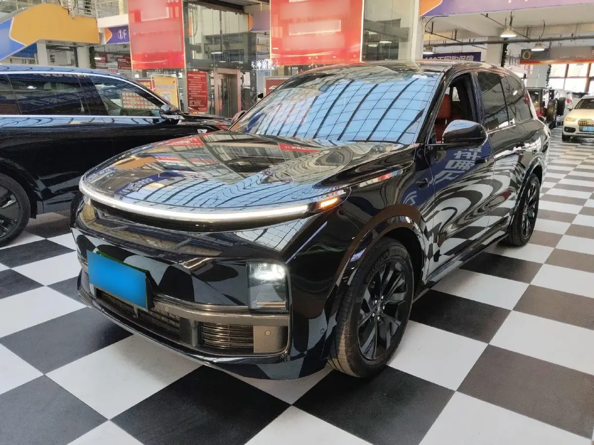 2023 Li L8 Range Extended 154HP REEV 40.9KWH