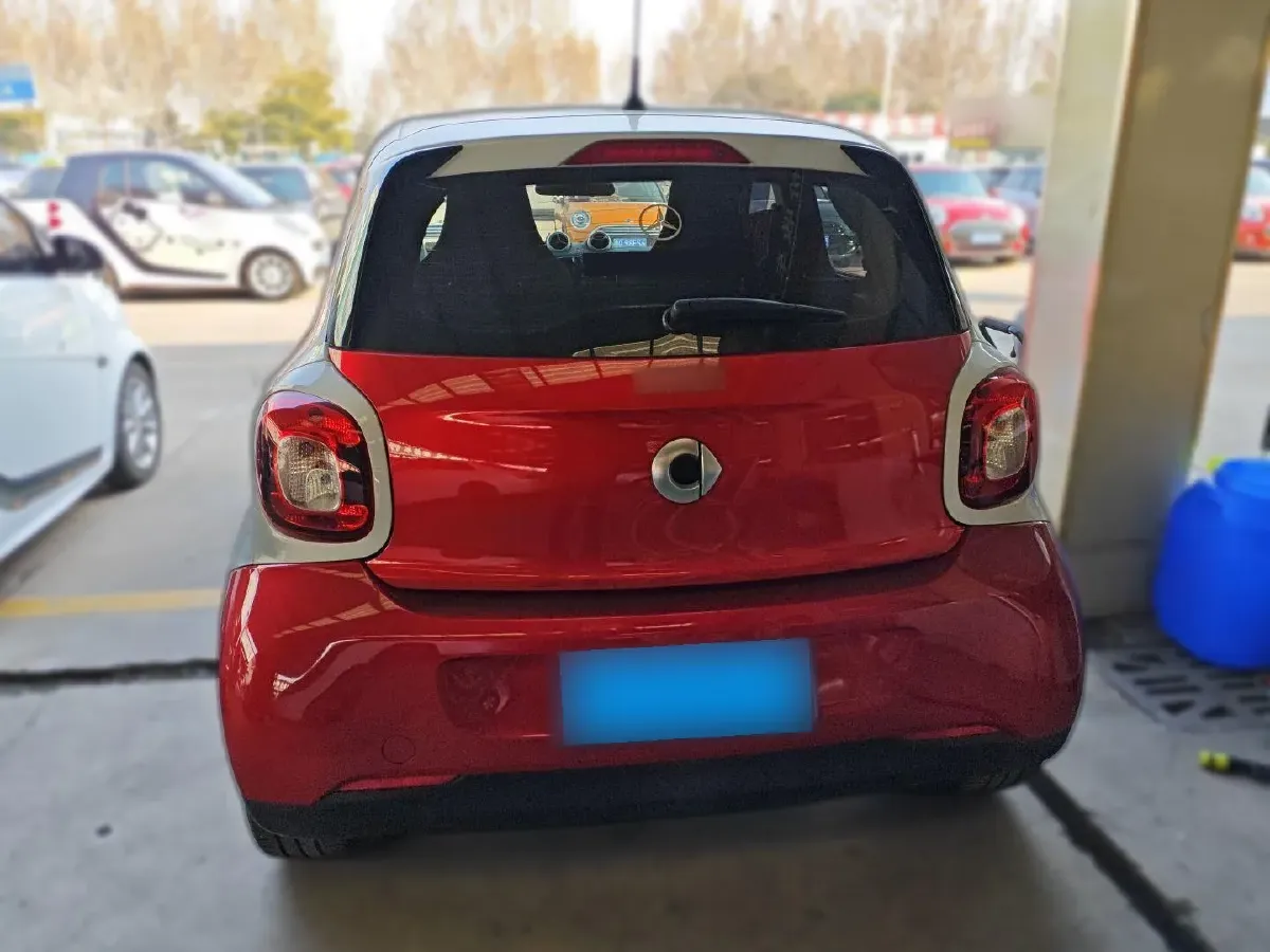 2016 Smart smart forfour 1.0L 71HP L3 6DCT,autocango,china used car exporter,china ev exporter,chinese used car exporter,chinese used ev exporter
