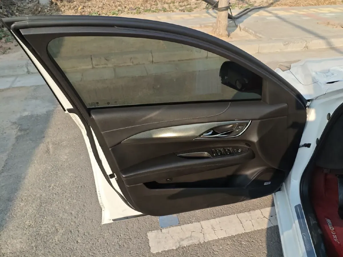 2017 Cadillac ATS-L 2.0T 279HP L4 8AT,autocango,china used car exporter,china ev exporter,chinese used car exporter,chinese used ev exporter