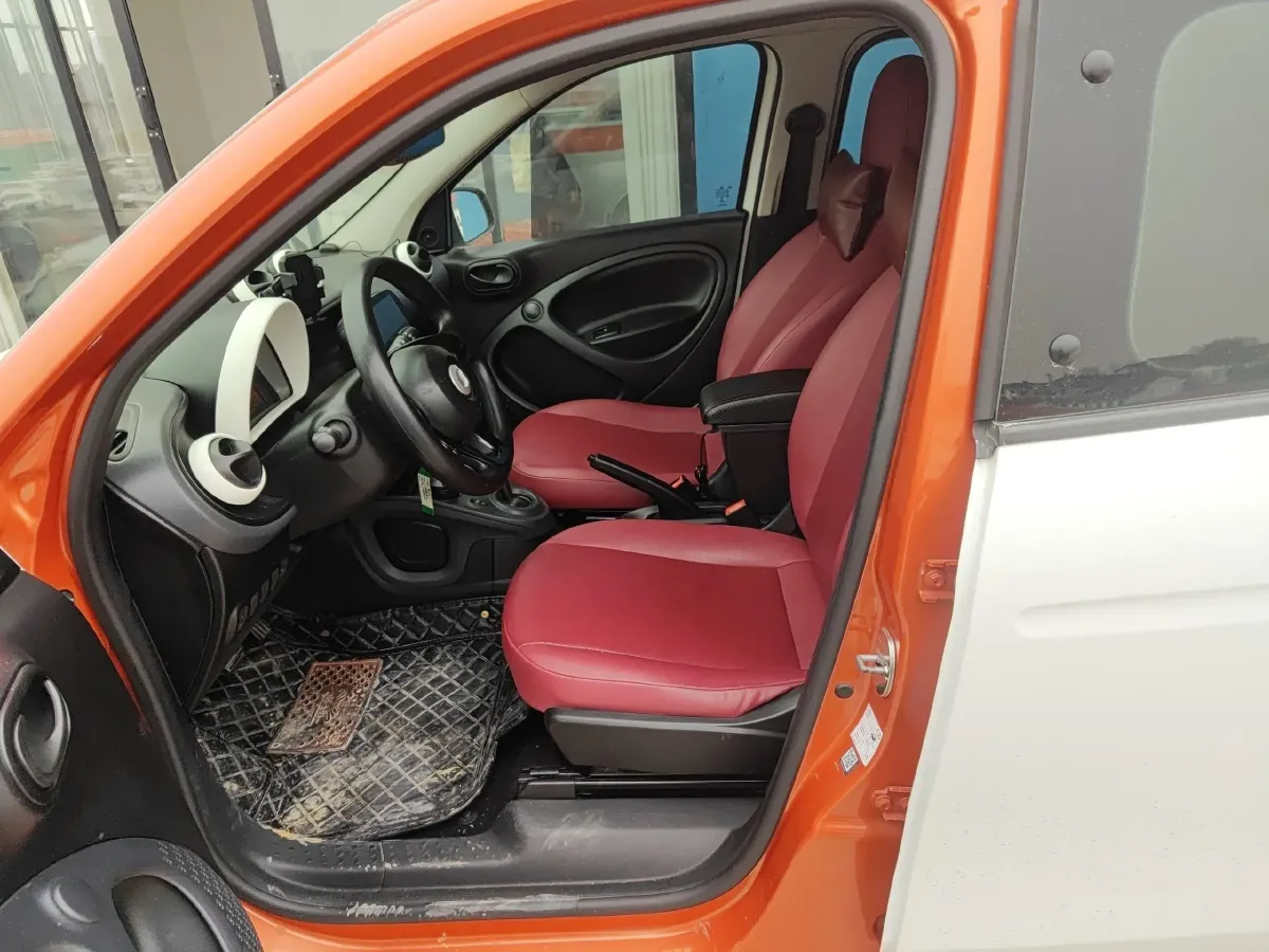 2016 Smart smart forfour 1.0L 71HP L3 6DCT,autocango,china used car exporter,china ev exporter,chinese used car exporter,chinese used ev exporter