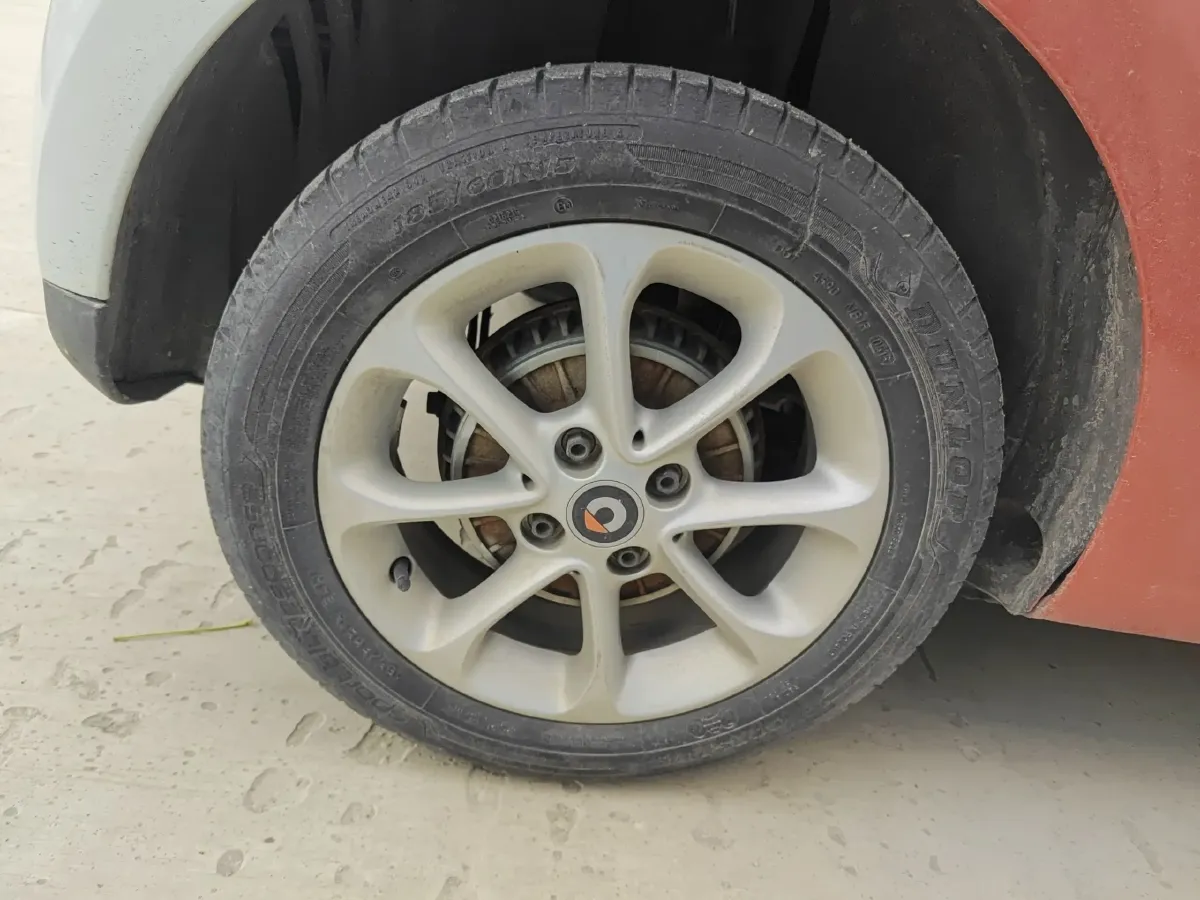 2016 Smart smart forfour 1.0L 71HP L3 6DCT,autocango,china used car exporter,china ev exporter,chinese used car exporter,chinese used ev exporter