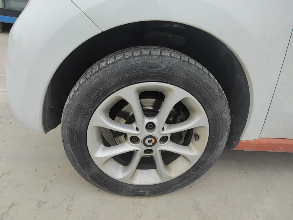 2016 Smart smart forfour 1.0L 71HP L3 6DCT,autocango,china used car exporter,china ev exporter,chinese used car exporter,chinese used ev exporter