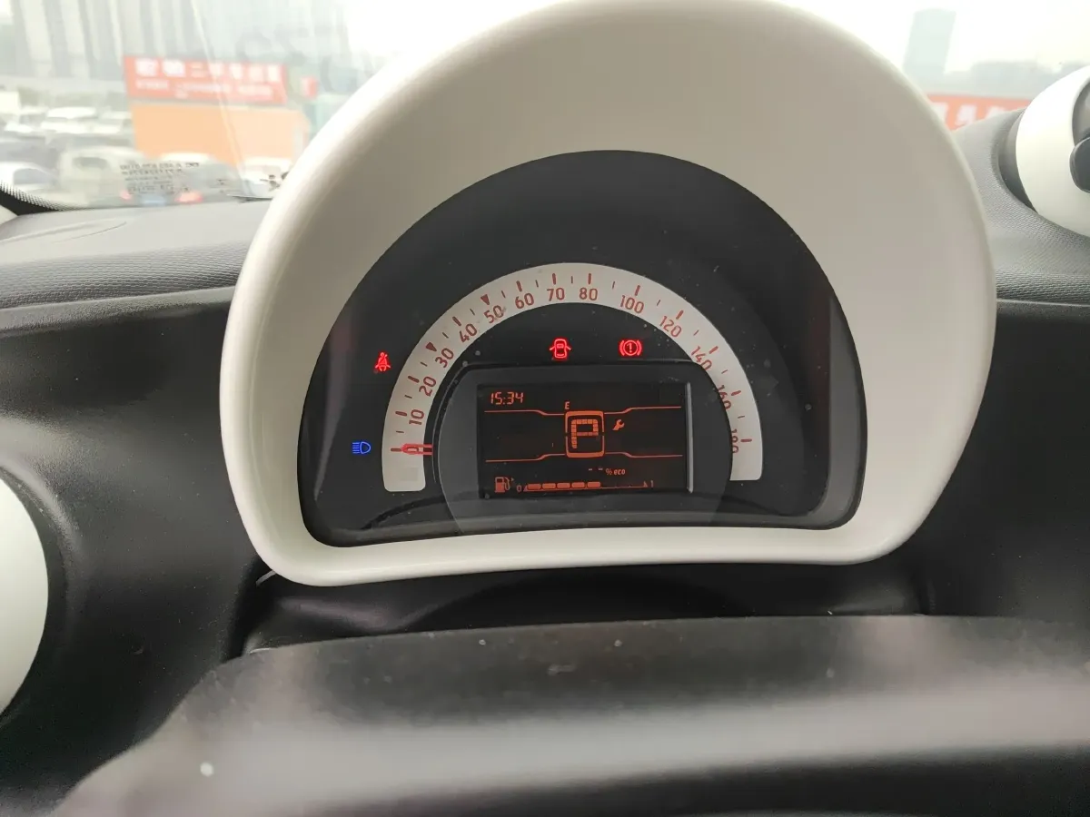 2016 Smart smart forfour 1.0L 71HP L3 6DCT,autocango,china used car exporter,china ev exporter,chinese used car exporter,chinese used ev exporter