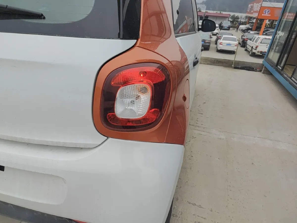 2016 Smart smart forfour 1.0L 71HP L3 6DCT,autocango,china used car exporter,china ev exporter,chinese used car exporter,chinese used ev exporter