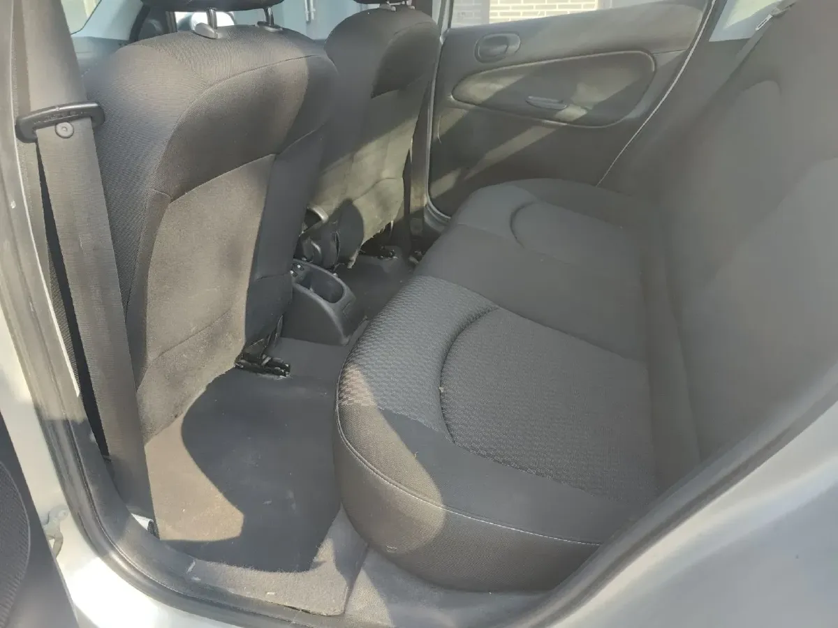 2011 Peugeot 207 1.4L 76HP L4 5MT,autocango,china used car exporter,china ev exporter,chinese used car exporter,chinese used ev exporter