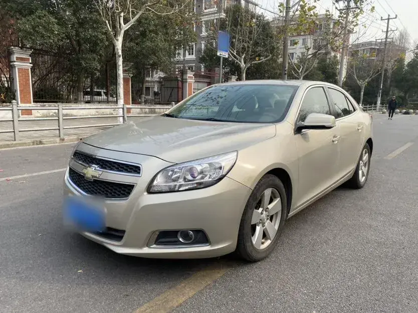 2014 Chevrolet Malibu 2.0L 154HP L4 6AT