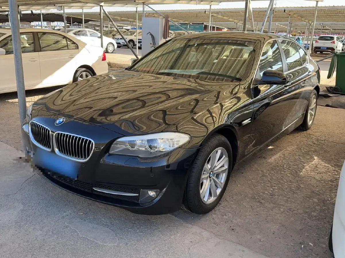 2013 BMW 5 Series 2.0T 218HP L4 8AT