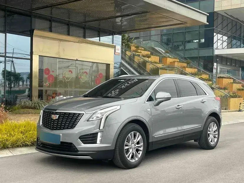 2022 Cadillac XT5 2.0T 237HP L4 9AT