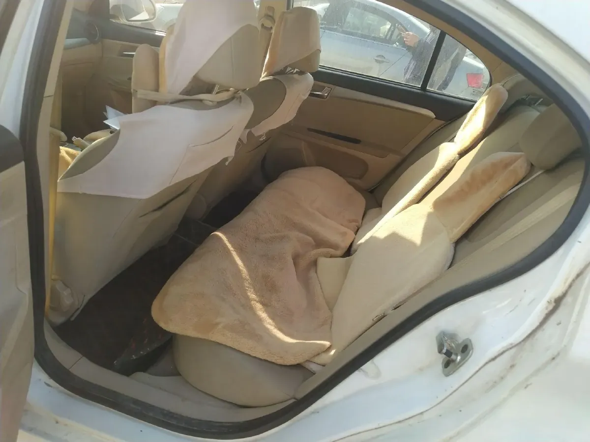 2013 Roewe 350 1.5L 109HP L4 5MT,autocango,china used car exporter,china ev exporter,chinese used car exporter,chinese used ev exporter